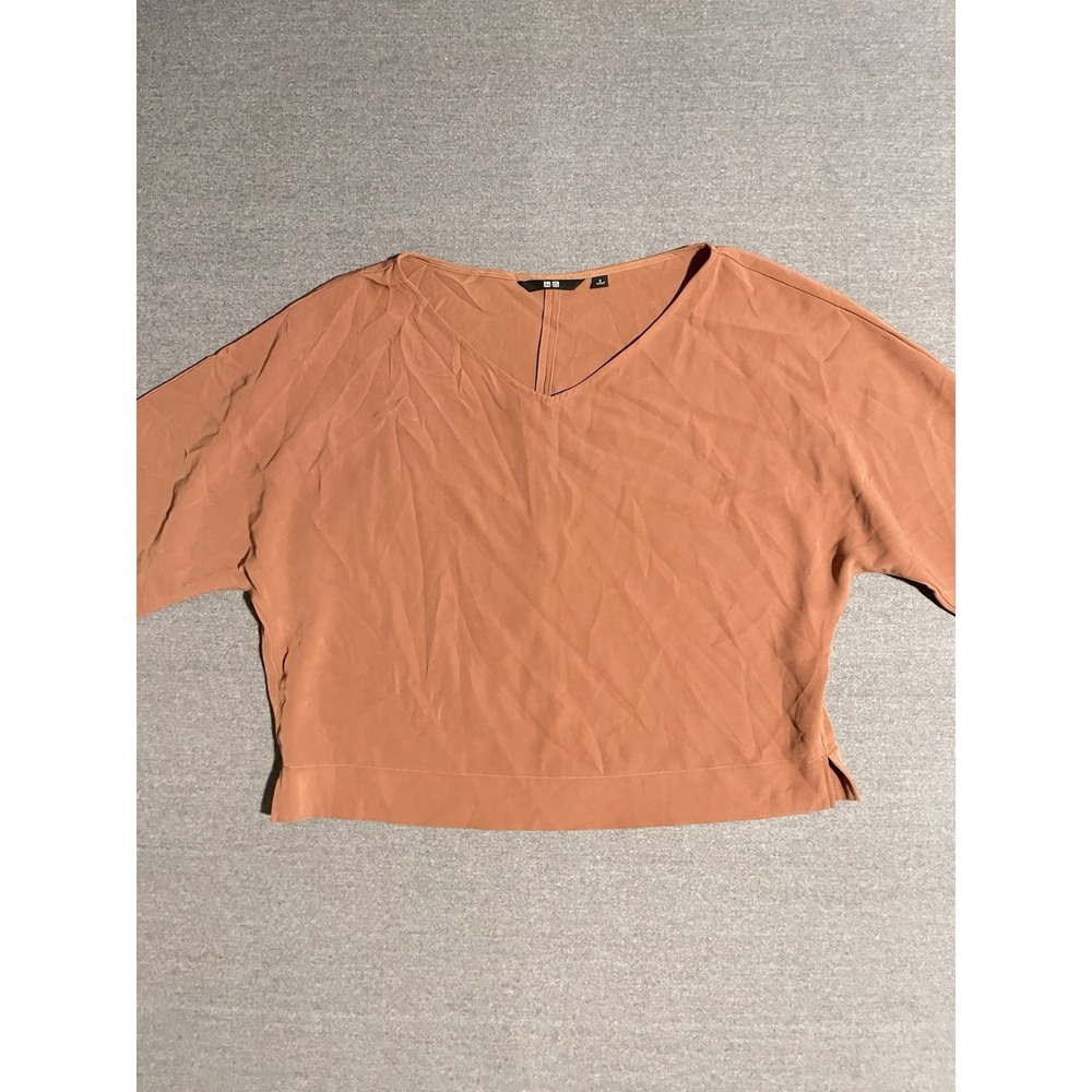 Uniqlo Rust Orange Blouse Womens Small Minimalist V Neck Short Sleeve Loose